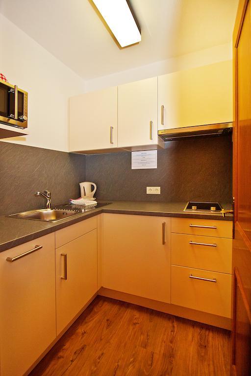 Ferienwohnungen Appartements Patscheider Финкенберг Стая снимка