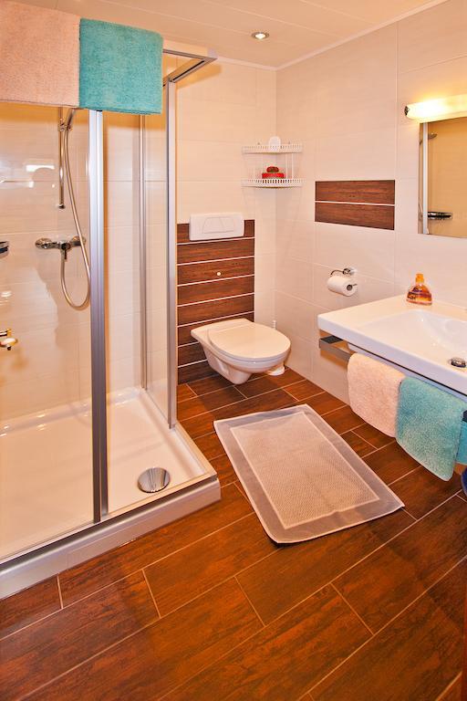 Ferienwohnungen Appartements Patscheider Финкенберг Стая снимка